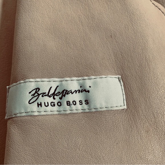 Hugo Boss Baldessarini Leather Jacket size 44R - like new condition. - Picture 6 of 7